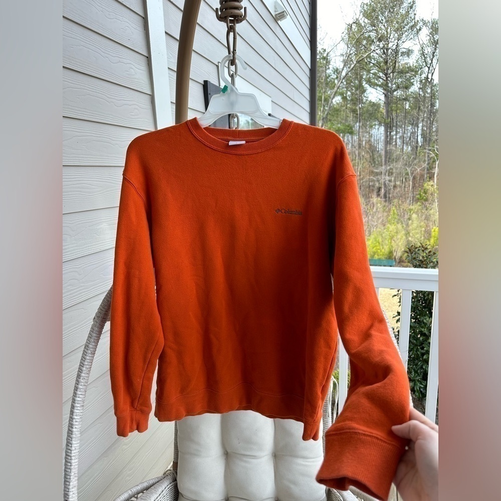 Columbia crewneck